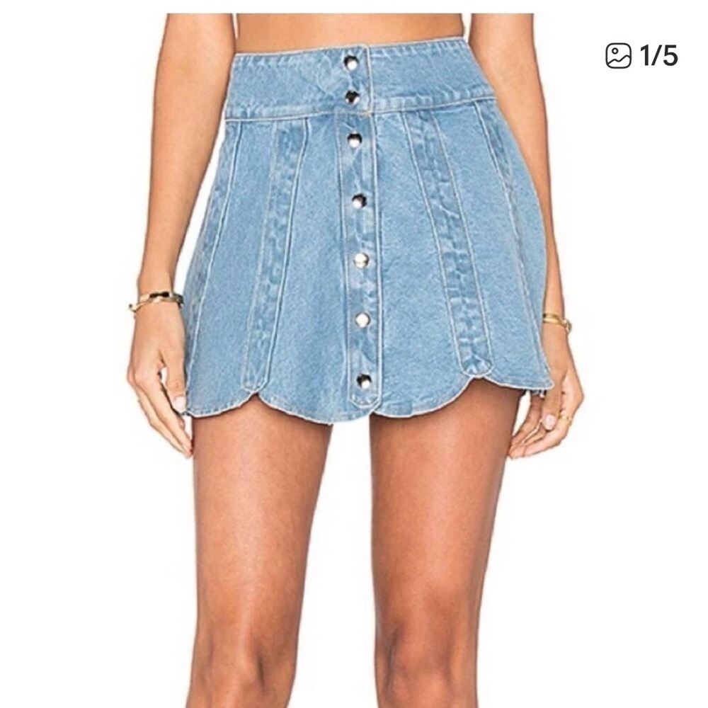 Understated Leather Scalloped Denim Mini Skirt with Button Detail Small Cowgirl